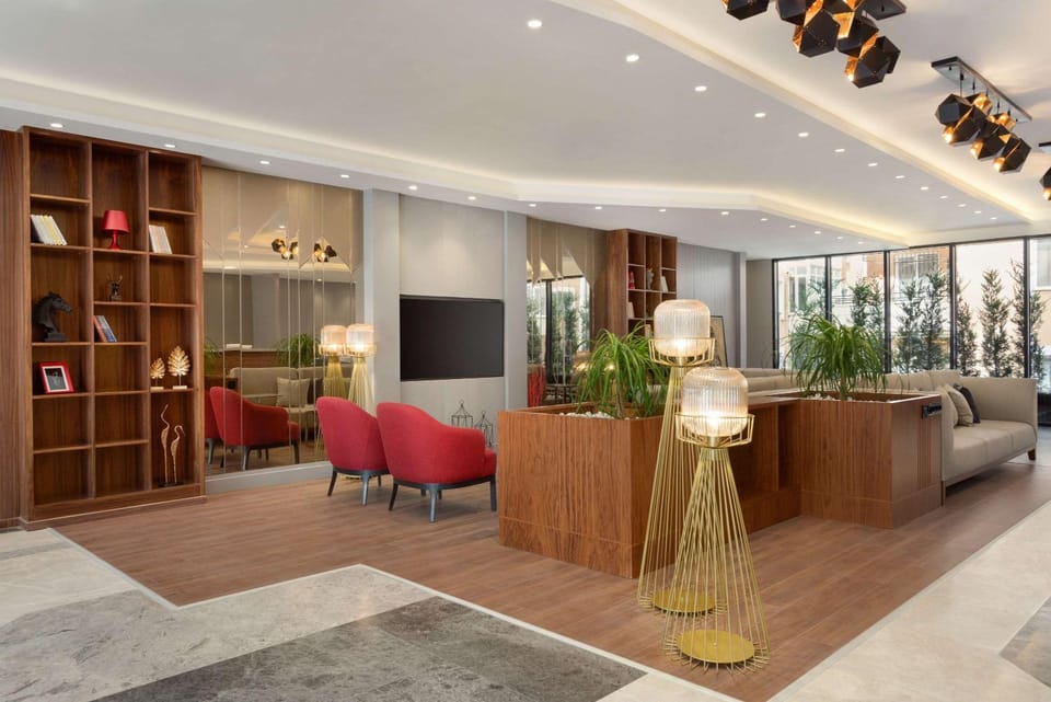 Lobby or reception, On site