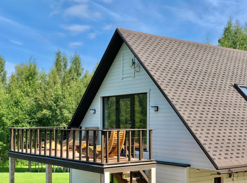 Property building, Balcony/Terrace, Bedroom