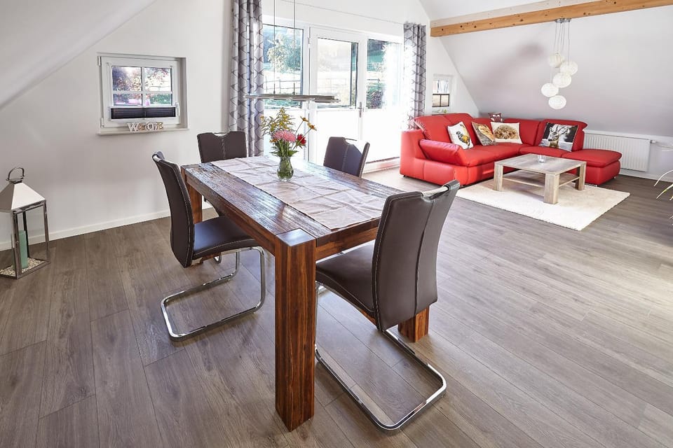 Living room, Dining area