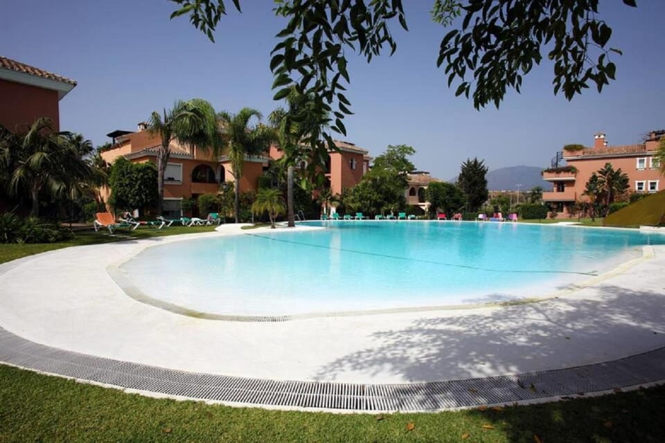 Garden, Swimming pool