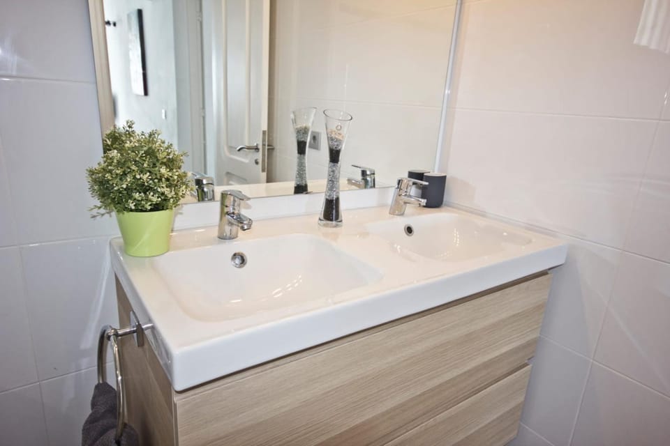 Club Valena 3, modern apartment, Wifi, close to amenities, beach at Matagorda Apartment in Puerto del Carmen
