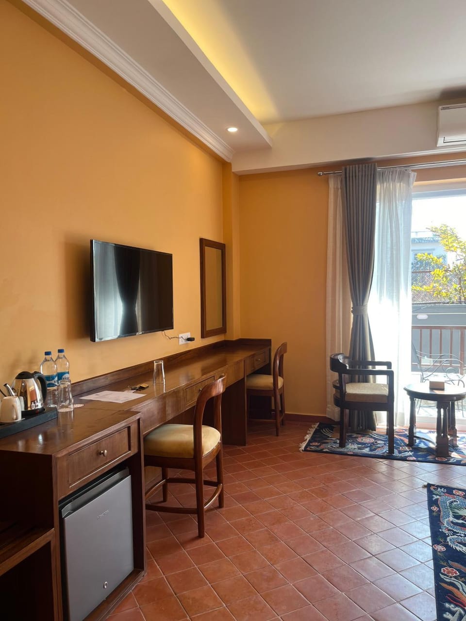 TV and multimedia, Seating area, Dining area, hair dresser