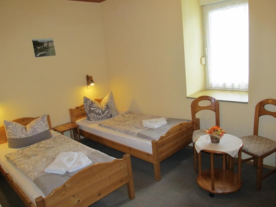Bed, Photo of the whole room, towels