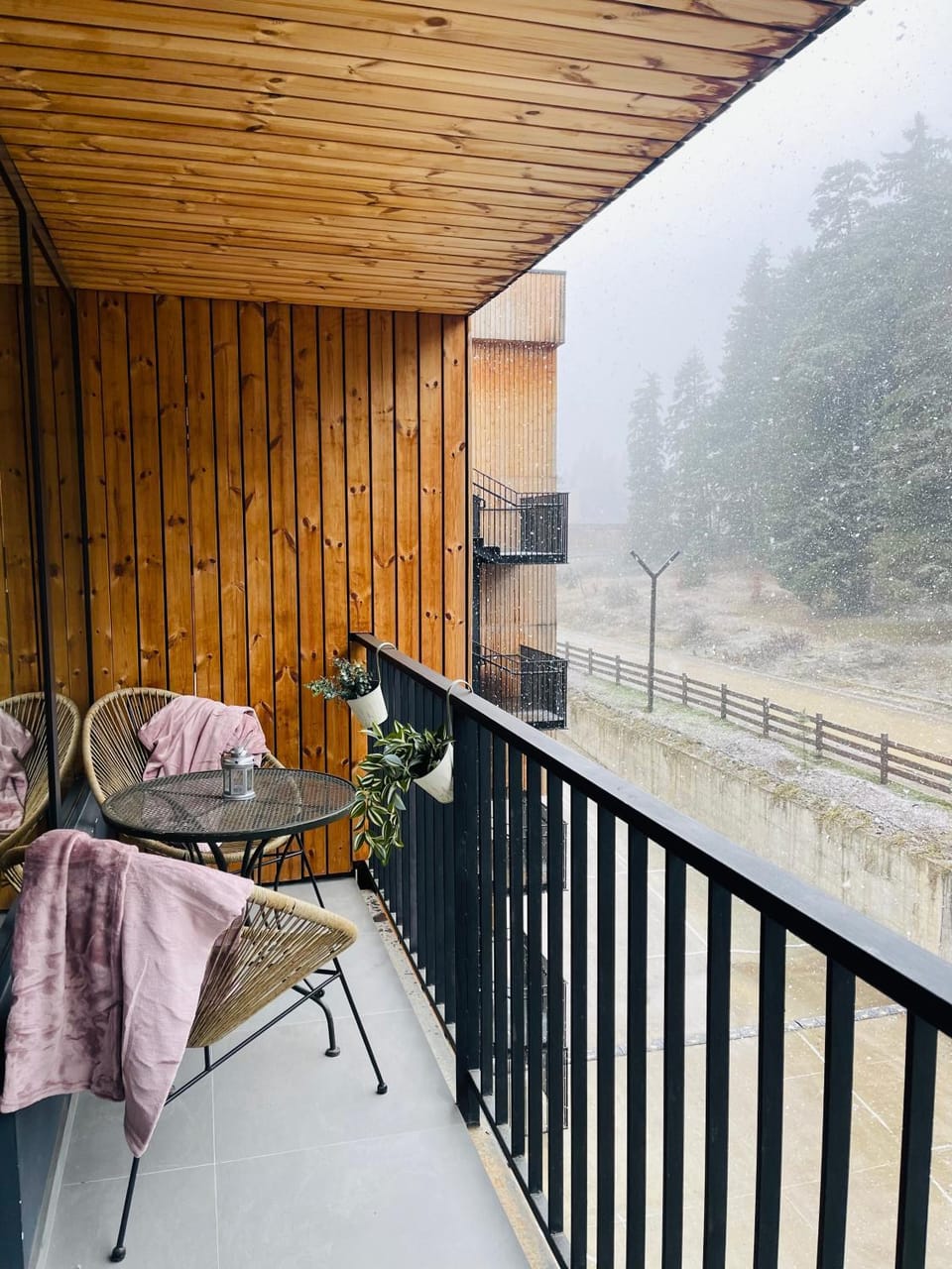 View (from property/room), Balcony/Terrace