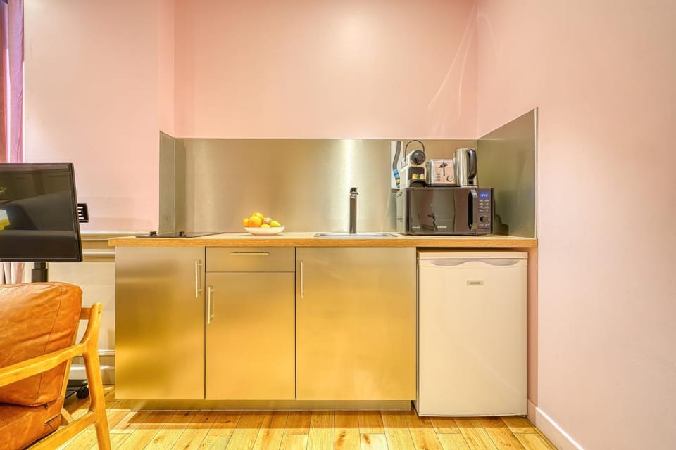 Luxury Suite Paris Republique Apartment in Paris