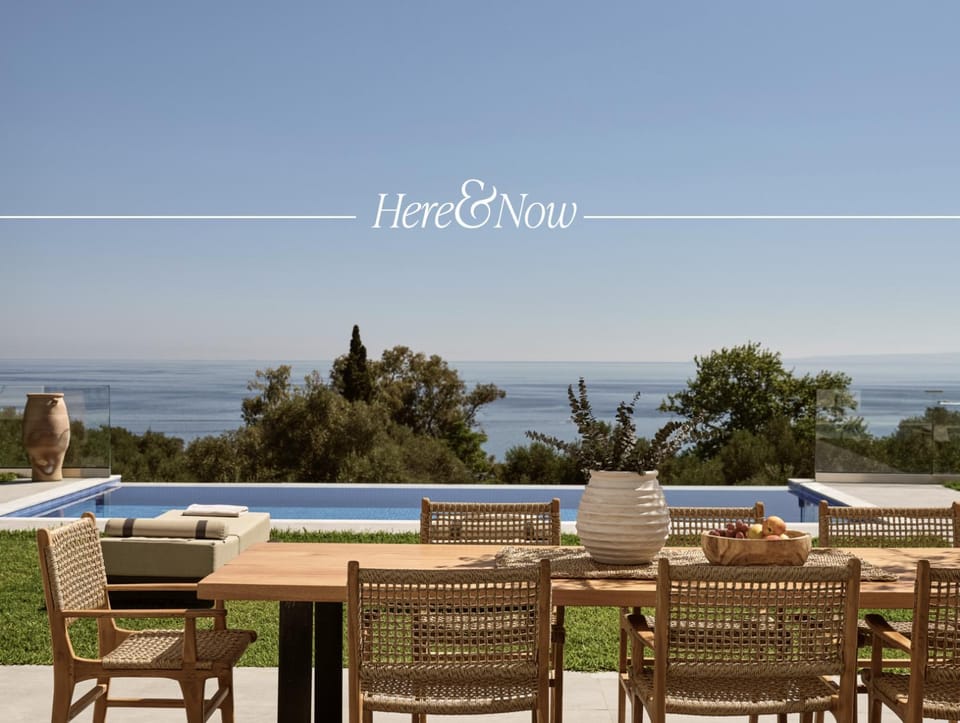 Patio, Day, Natural landscape, View (from property/room), Balcony/Terrace, Dining area, Pool view, Sea view, Swimming pool, sunbed
