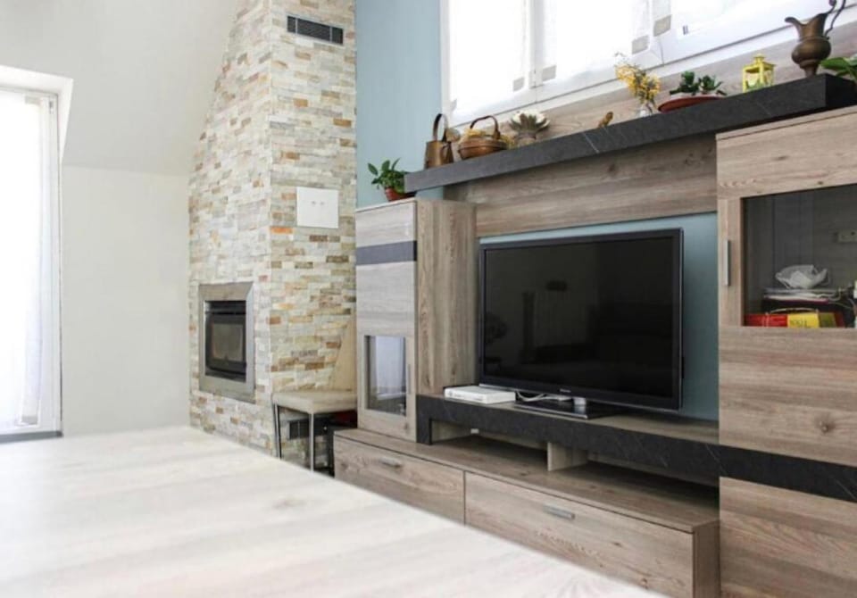 TV and multimedia, Living room