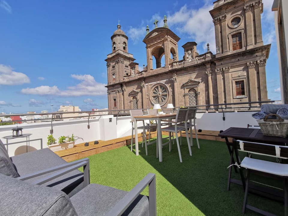 Balcony/Terrace, Landmark view