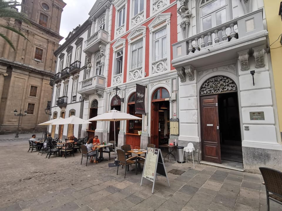 Property building, Facade/entrance, Internal: Not applicable to any particular room