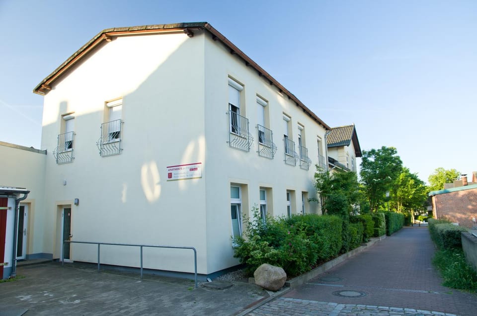 Property building, Facade/entrance