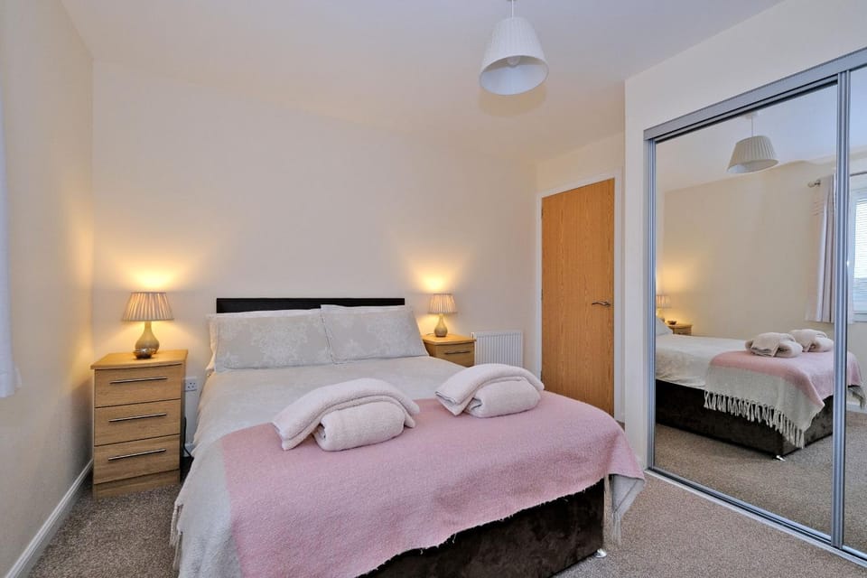 Bed, Bedroom, wardrobe