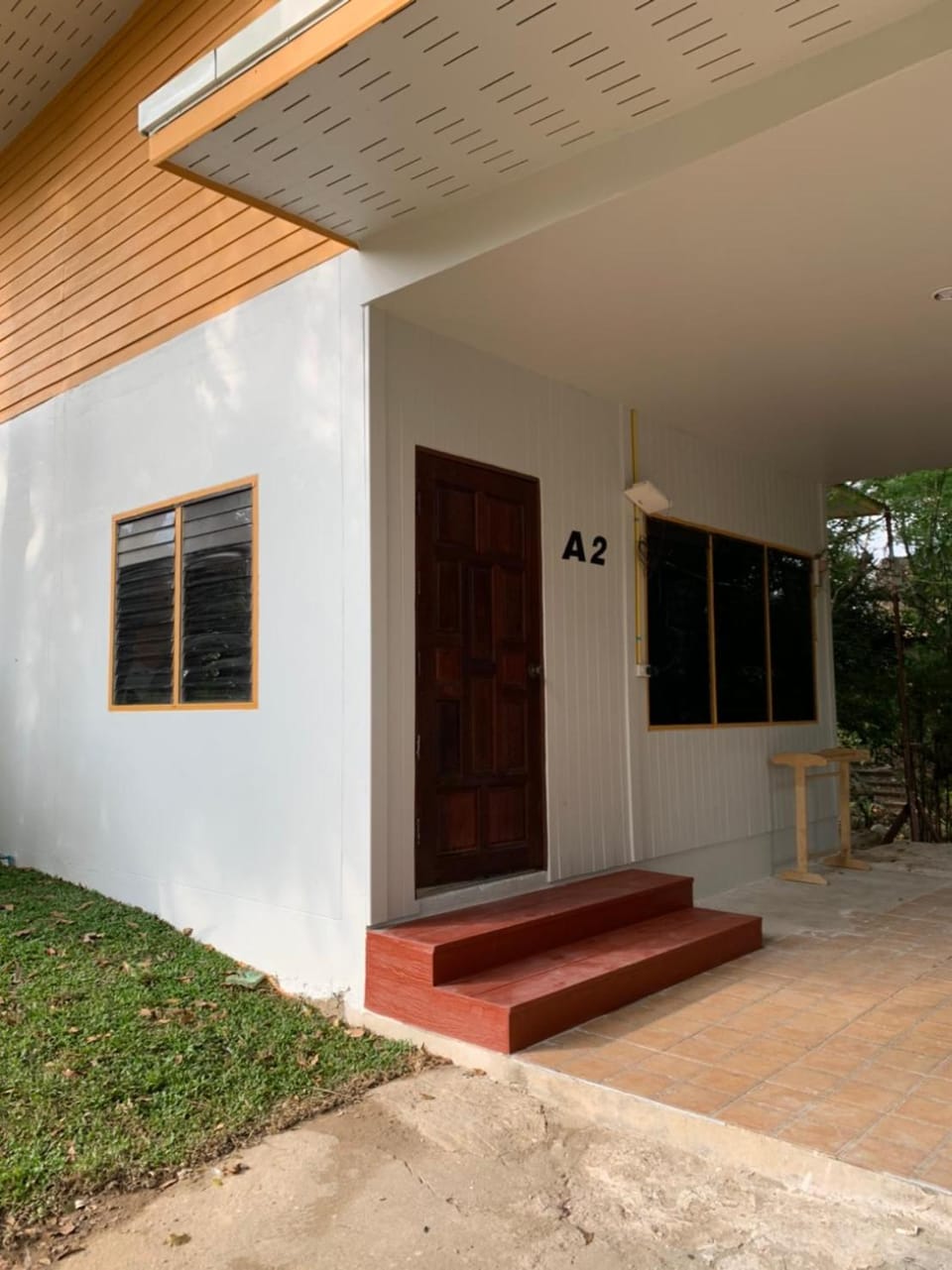 Patio, Facade/entrance, Day