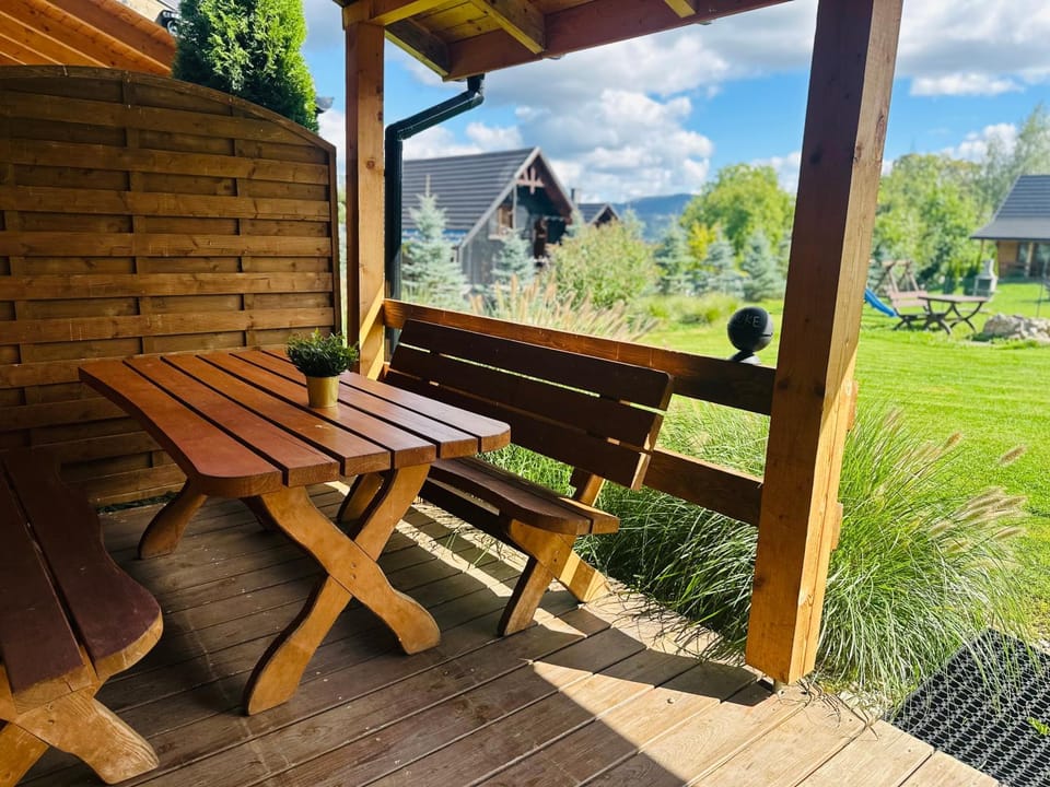 Spring, Day, Natural landscape, Balcony/Terrace
