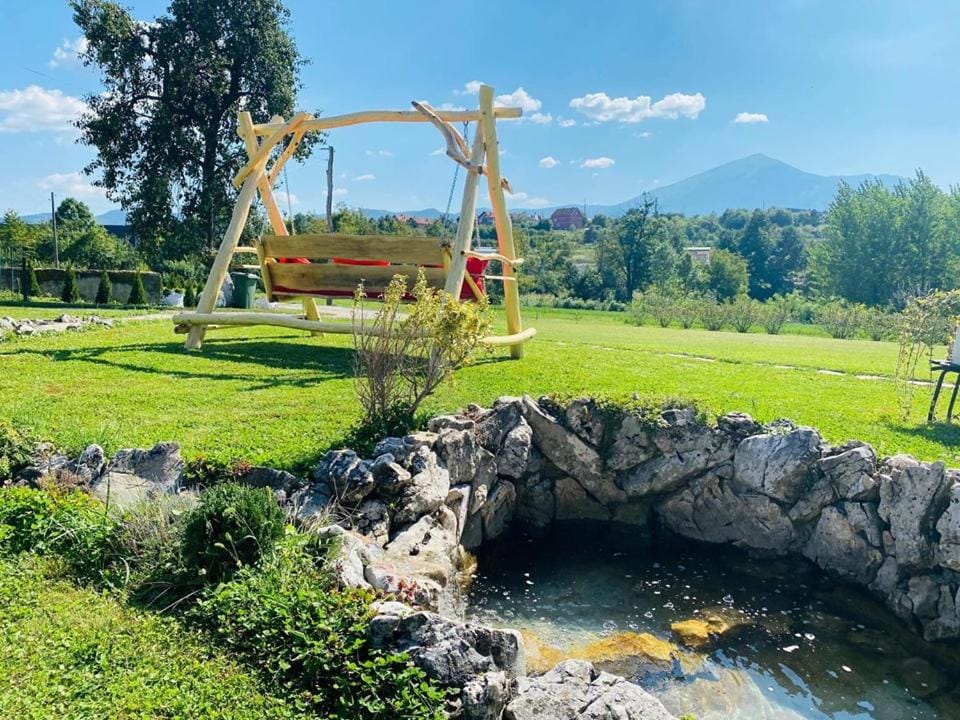 Day, Garden, Garden view, Mountain view