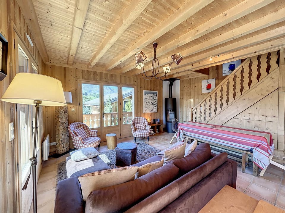 Demi-chalet duplex proche télécabine avec WiFi - FR-1-560-6 Cabin in Combloux