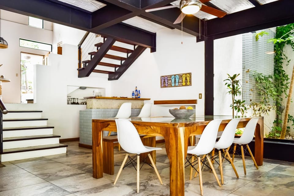 Casa Guarumo Carrillo House in Puerto Carrillo