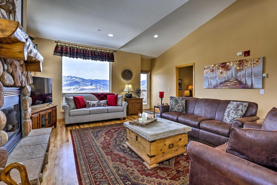 11 Mi to Keystone Silverthorne Condo with Deck House in Wildernest