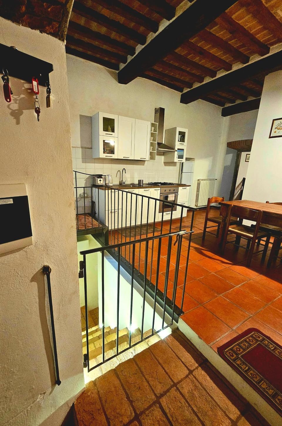 Facade/entrance, kitchen