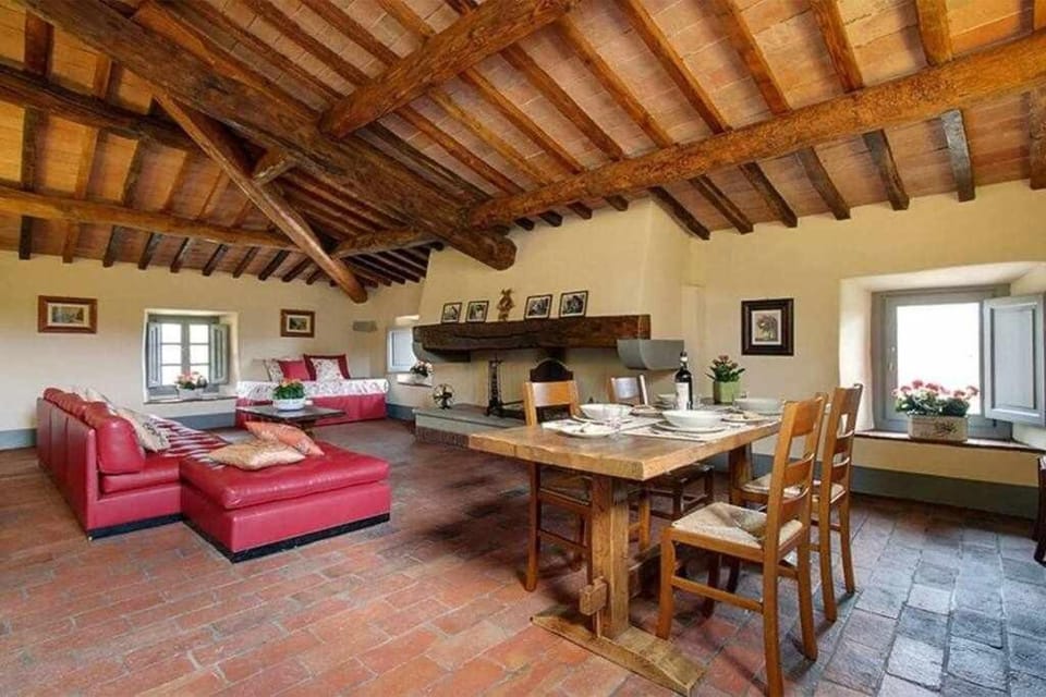 Villa Casaglia 2apartment With Shared Pool Apartment in Emilia-Romagna