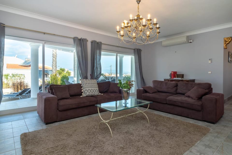 Villa Ocean Blue Ocean views Walk to beach Pool Villa in Ferragudo