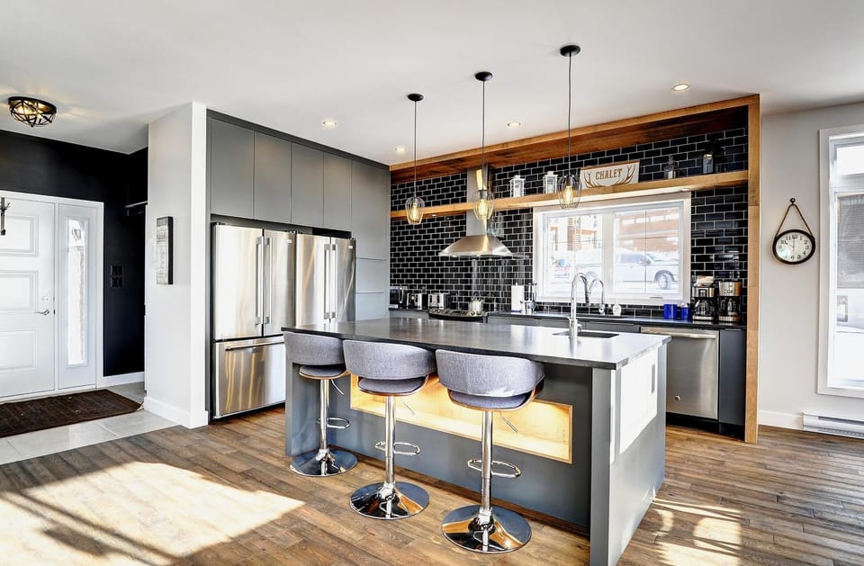 Chalet 29 Chemin Blanc by Les Chalets Alpins Chalet in Quebec