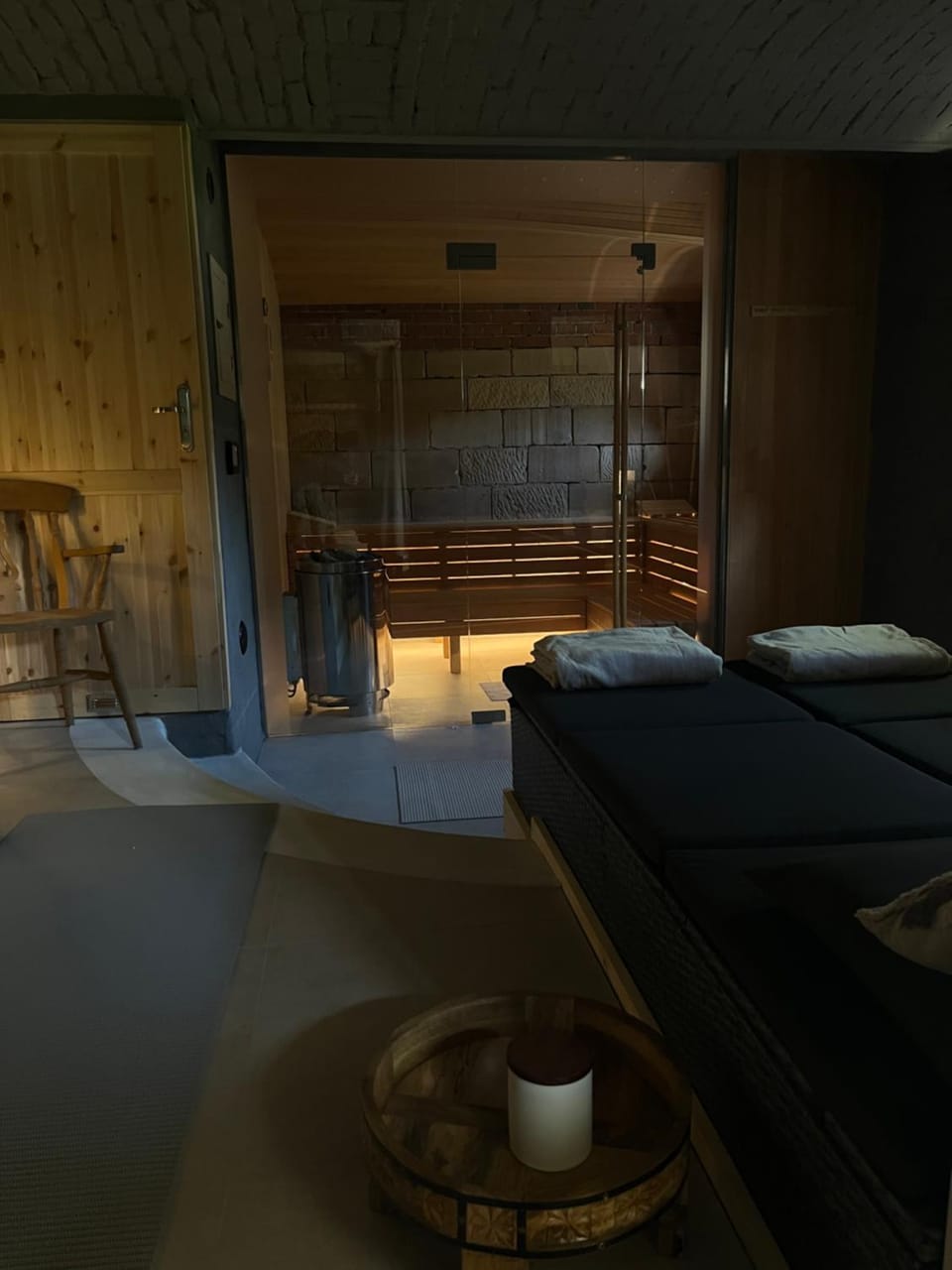 Sauna, Seating area