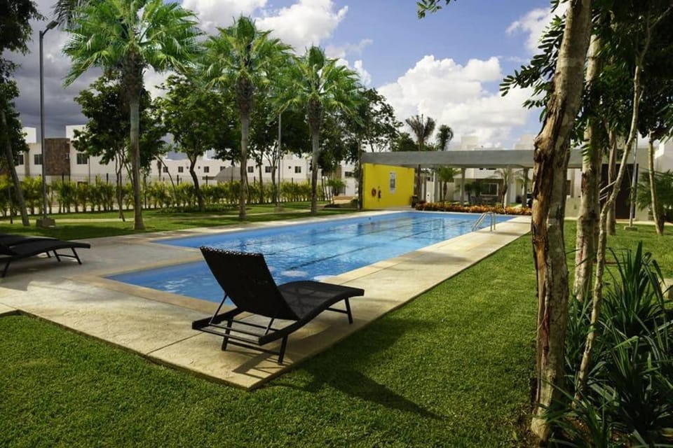 Garden, Swimming pool