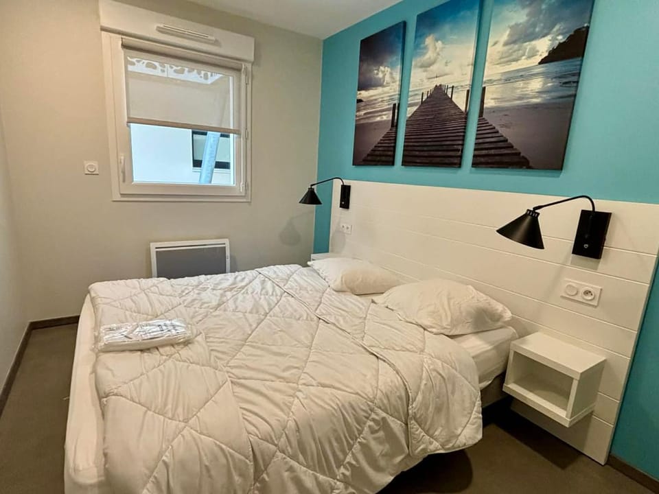 Appartement avec balcon, 1 chambre, piscine, jacuzzi, parking privé, accès direct plage et commerces - FR-1-194-221 Apartment in La Tranche-sur-Mer