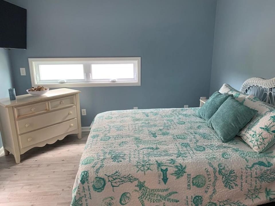 Donovan's Out of the Blue House in Oak Island