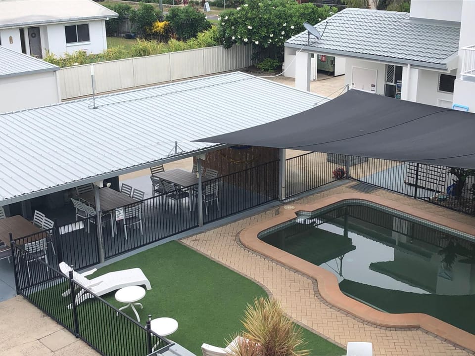Property building, BBQ facilities, Swimming pool