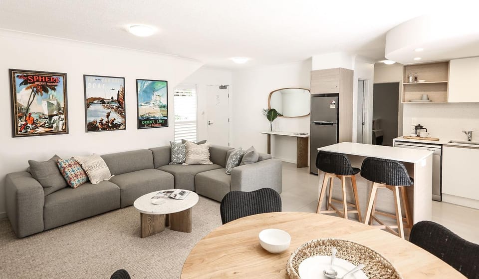 Kitchen or kitchenette, Living room, Dining area