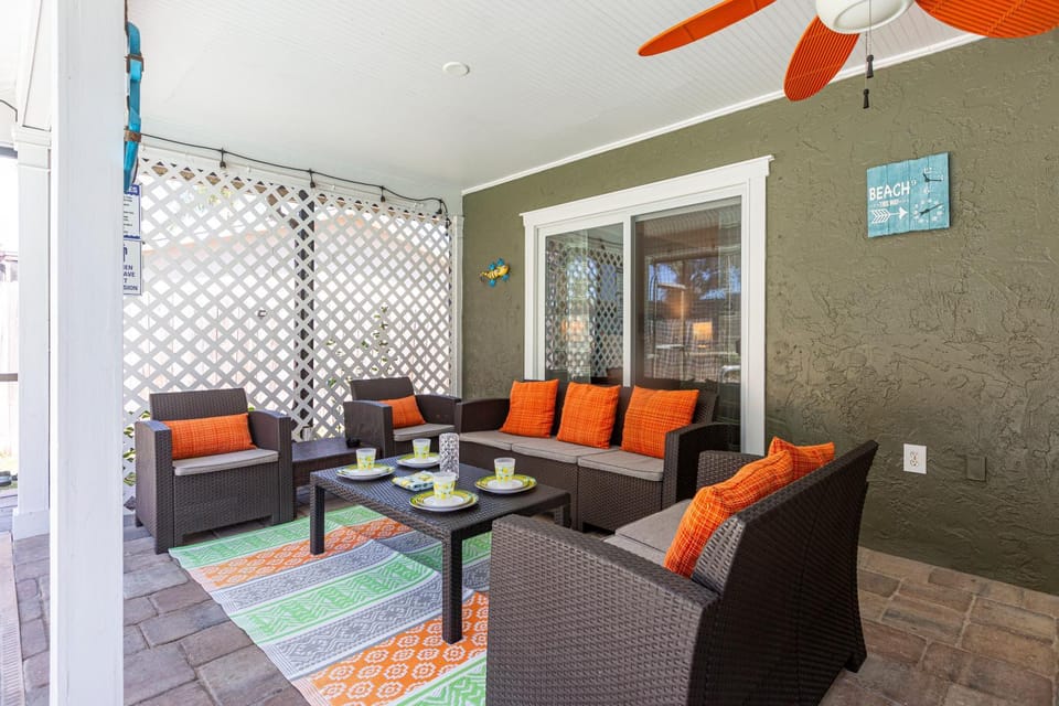 Sarasota home with heated, saltwater pool, close to Siesta Key Beach House in Lake Sarasota