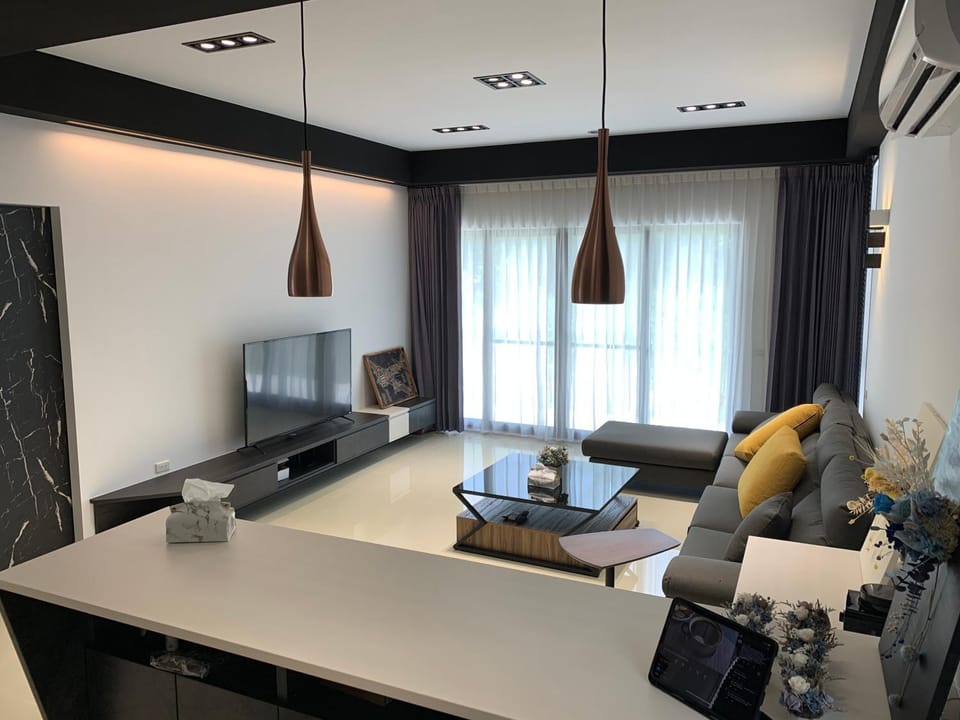 Communal lounge/ TV room