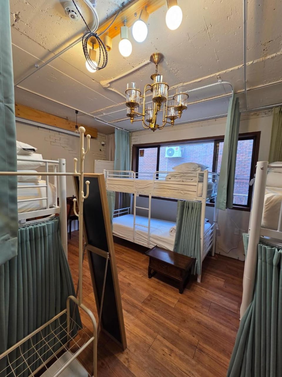 Batwo Stay - For foreigners only Bed and Breakfast in Seoul