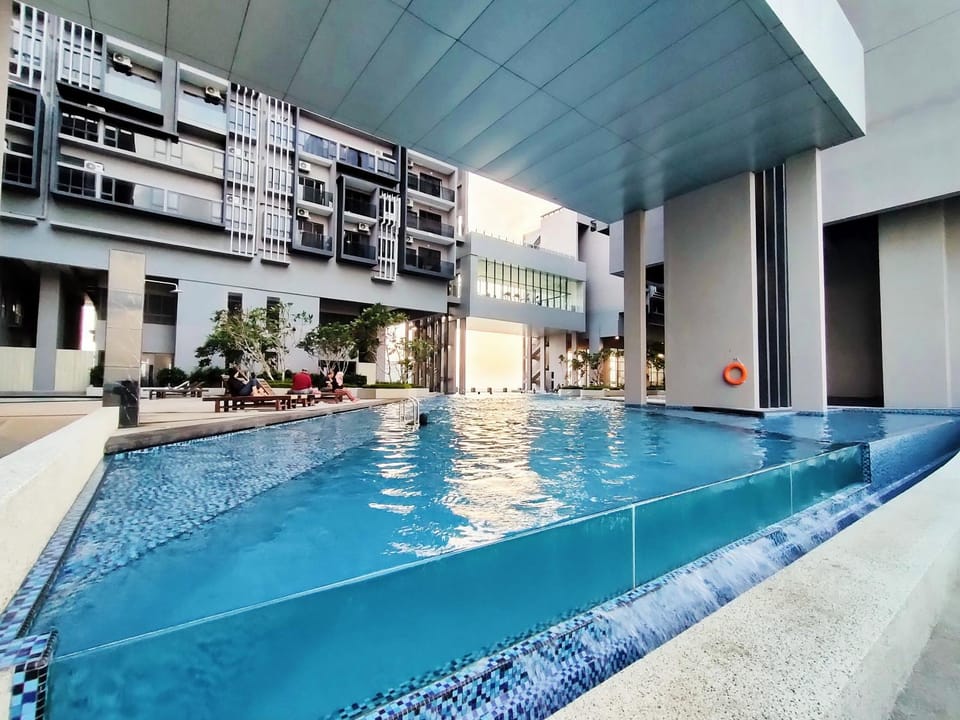 Aqua park, Area and facilities, Swimming pool