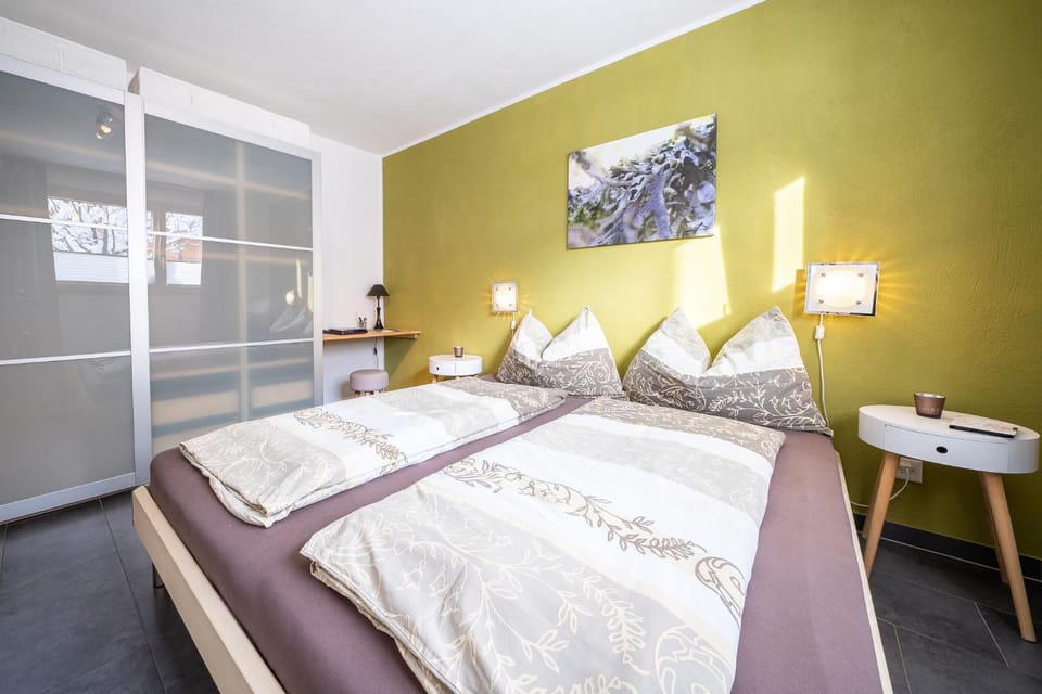 Bed, Bedroom