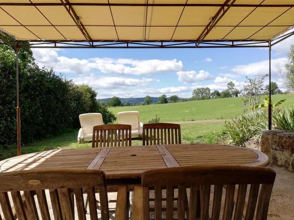 Patio, Garden view