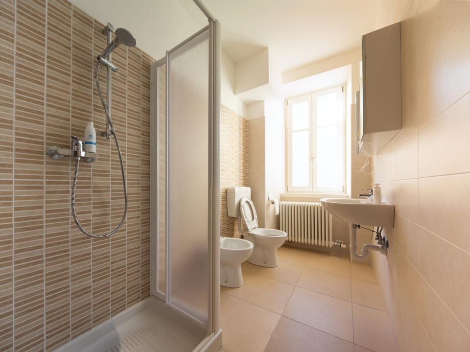 Shower, Toilet, Bathroom