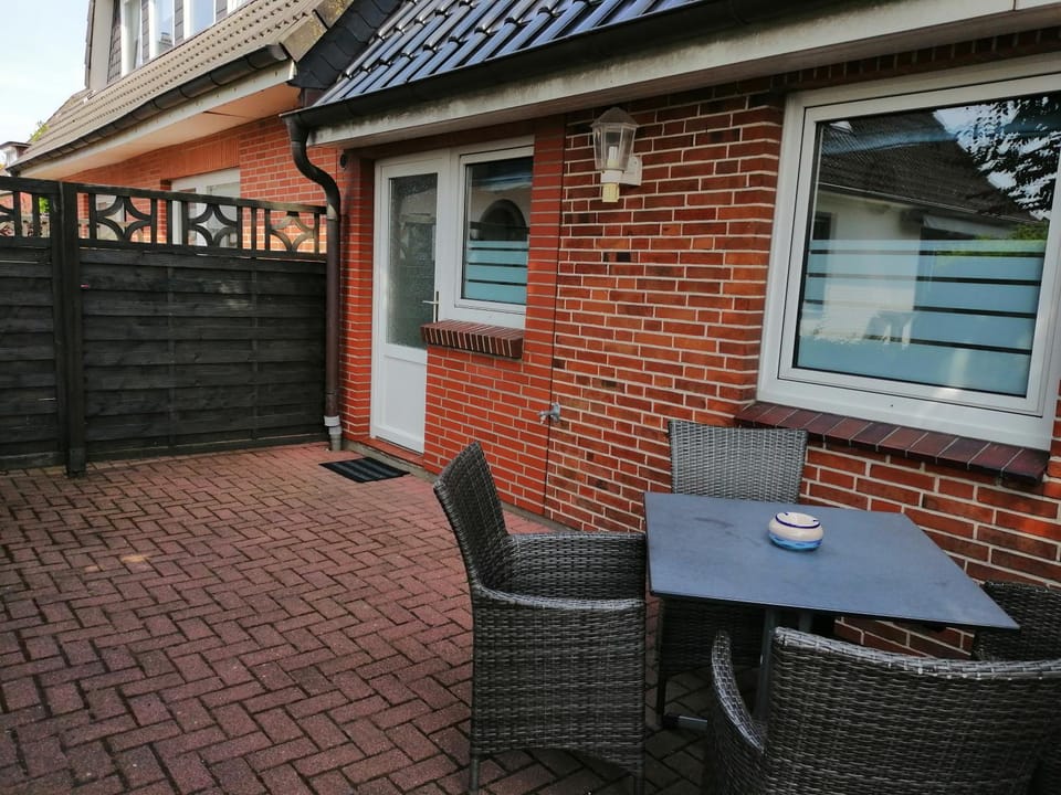 Patio, Facade/entrance, BBQ facilities