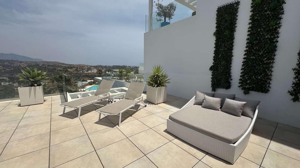 Balcony/Terrace, Balcony/Terrace, sunbed