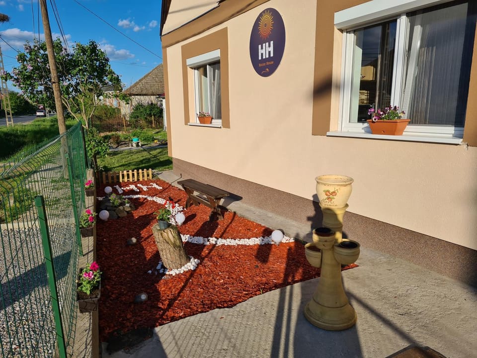 Hócza House Poroszló Bed and Breakfast in Hungary