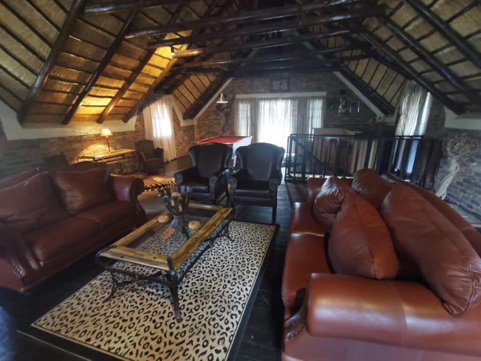 Communal lounge/ TV room, Seating area