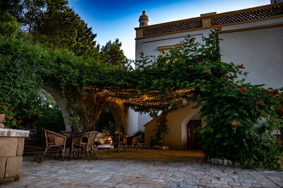 Patio, Restaurant/places to eat, View (from property/room)