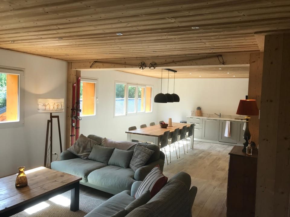 Kitchen or kitchenette, Living room, Dining area