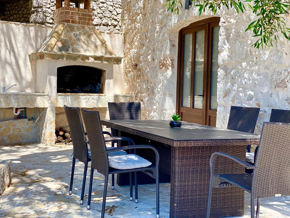 Kuća za odmor "Villa Oliva" Villa in Dubrovnik-Neretva County