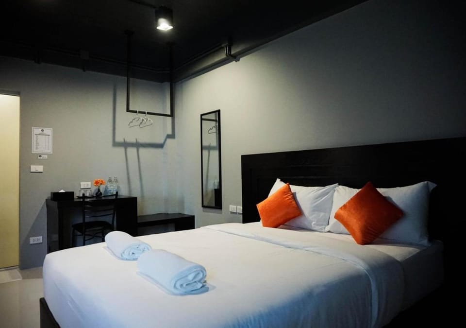 Seating area, Dining area, Bedroom, Non alcoholic drinks, Facility for disabled guests