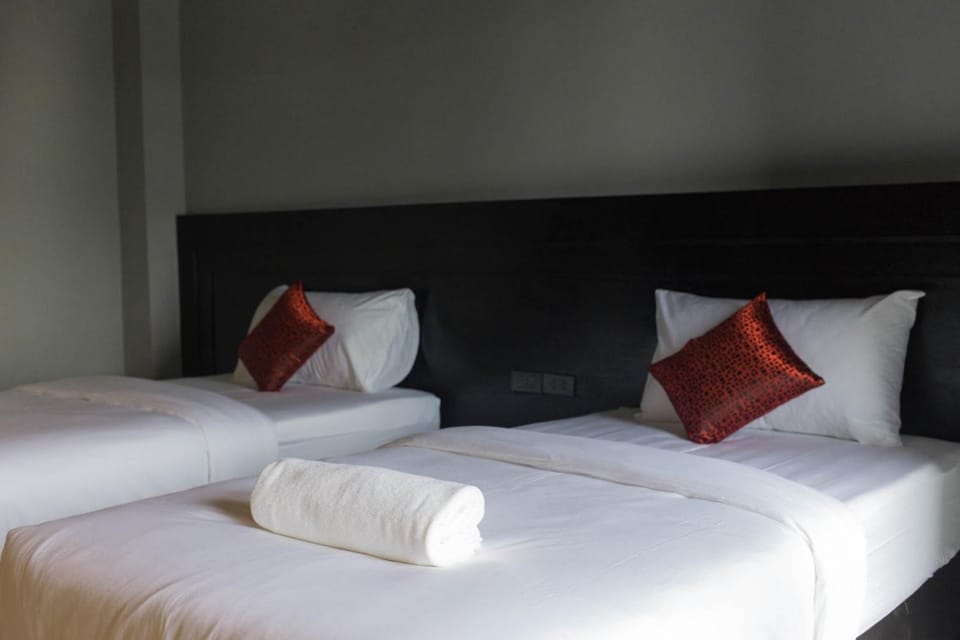 Bed, Bedroom, Facility for disabled guests