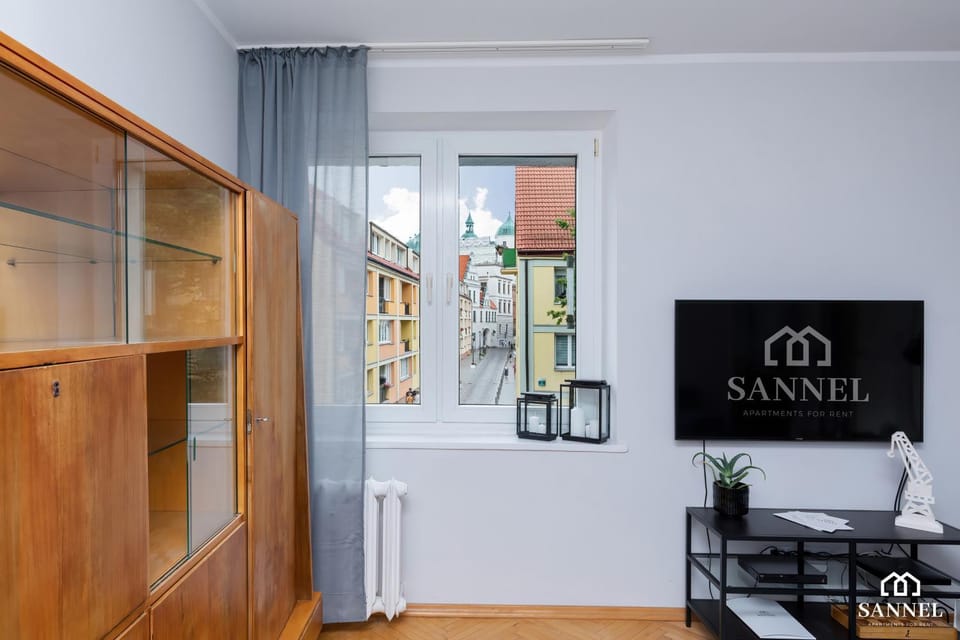 Living room, Photo of the whole room, Decorative detail, On site, City view, Landmark view