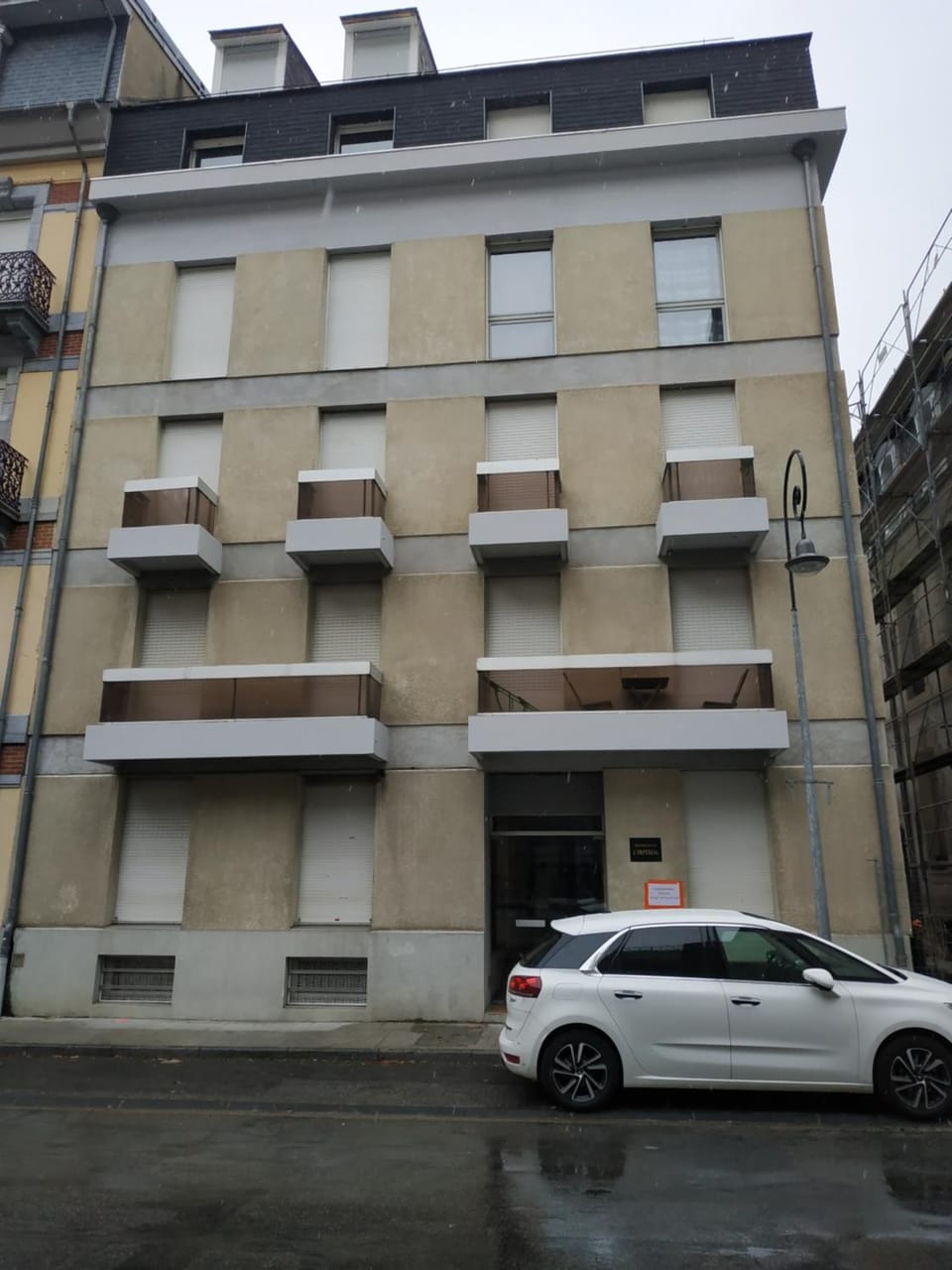 Property building, Facade/entrance