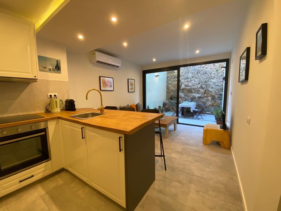 Kitchen or kitchenette, stove
